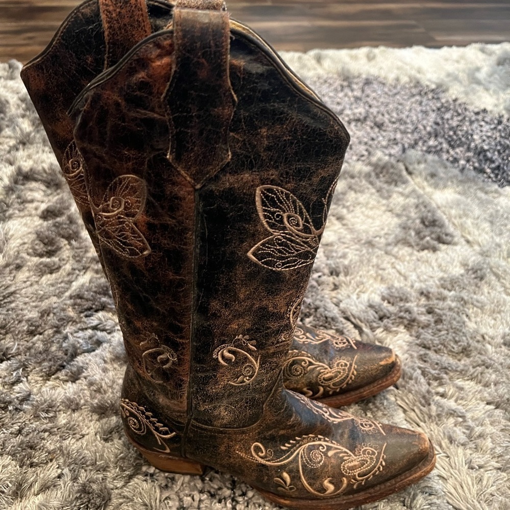 Corral Women’s Distressed Western Boots Brown